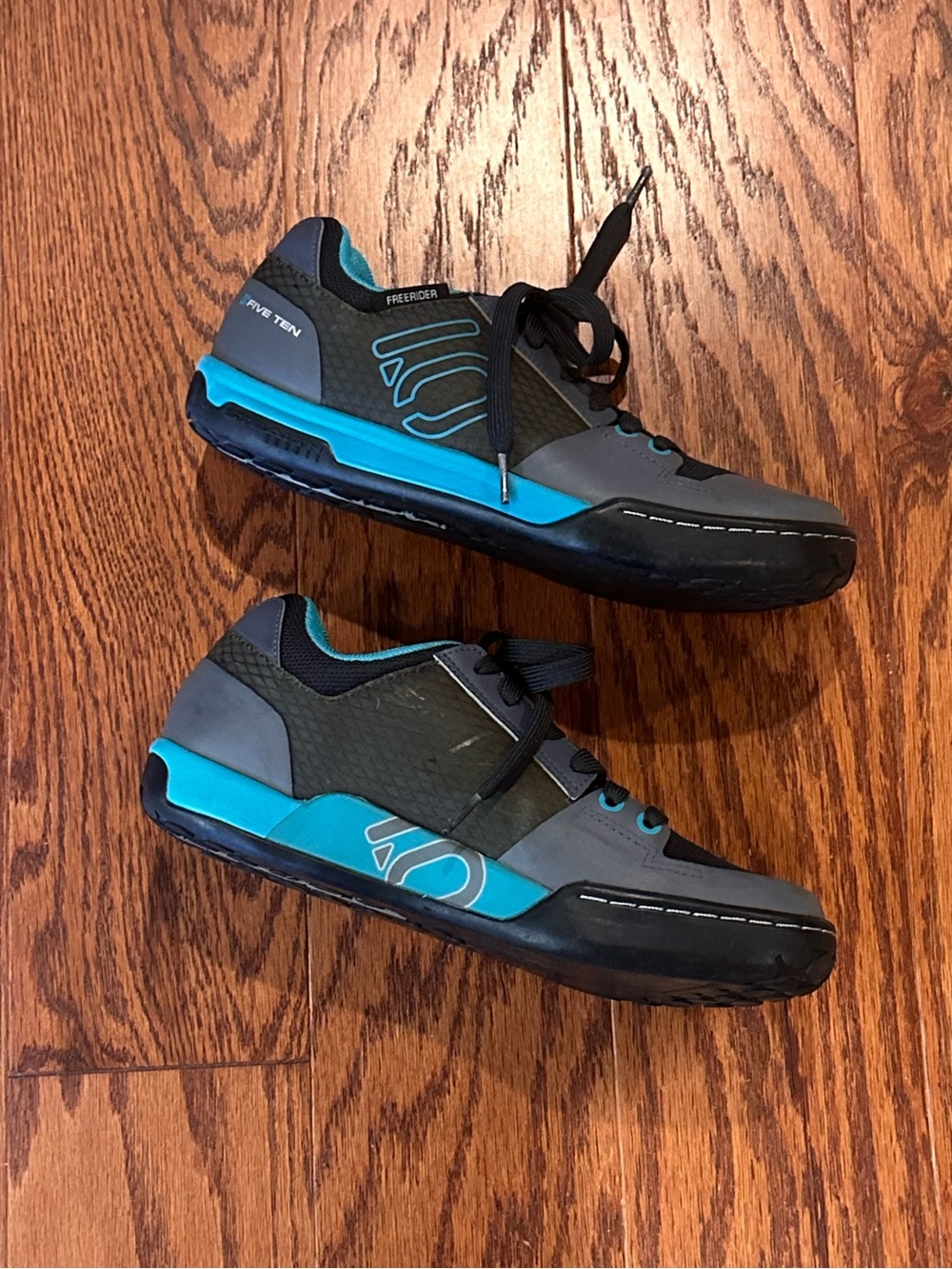 Excellent Condition - Five Ten Freerider Cycling Shoes - Size 10